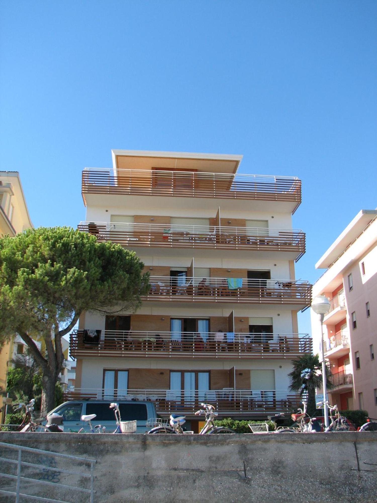 Monica Apartment Бибионе Екстериор снимка